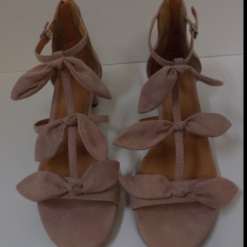 CP Strappy Triple Bow Block Heel Style Shoes